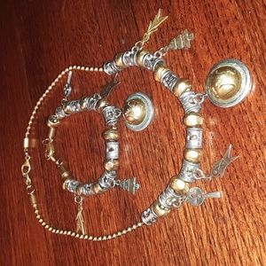 Vintage Liz Claiborne Earth Stars Moon Necklace Gold-tone Chain and bracelet